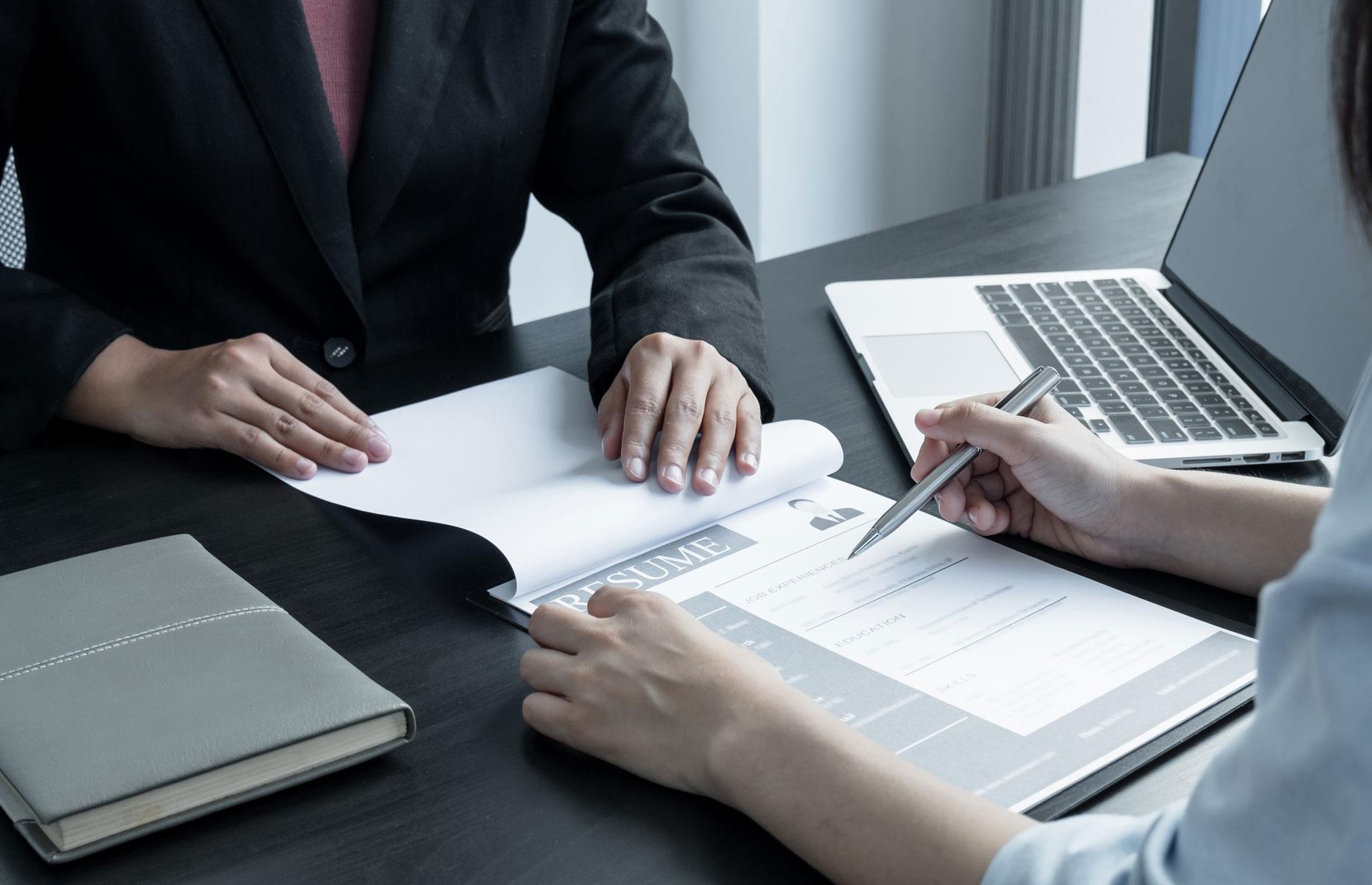 مهنة "مساعد الخدمات الصحية"... مش بس تدريب، دي بداية حلم حقيقي!